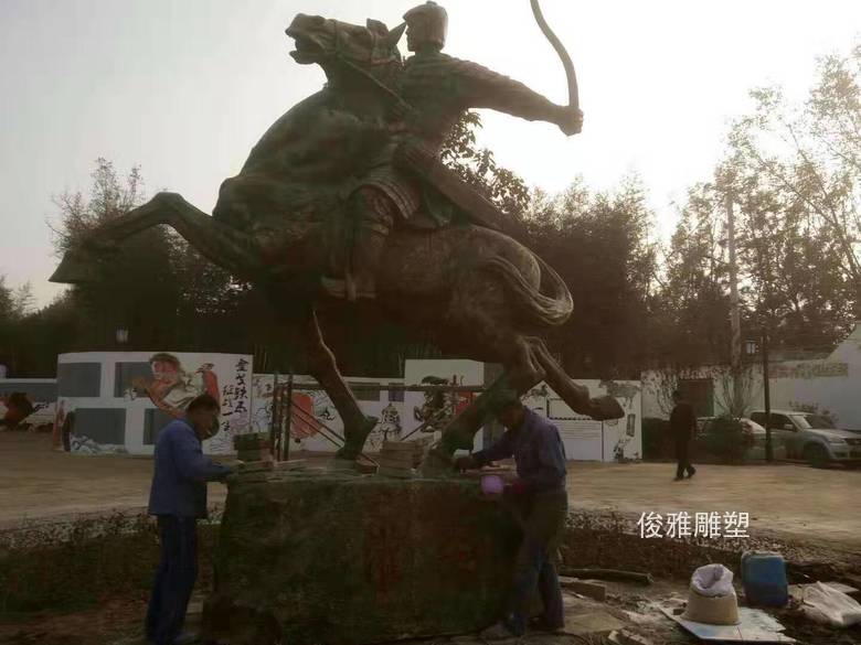 山東濟寧灌嬰玻璃鋼仿銅雕塑