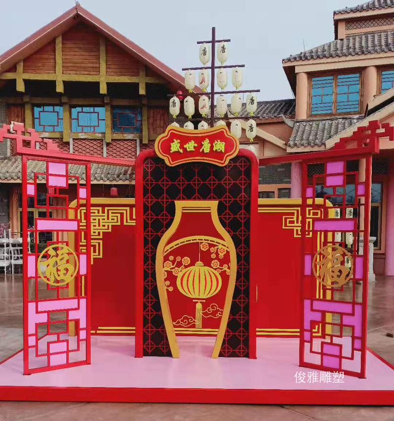 濟(jì)南泉城歐樂堡玻璃鋼雕塑
